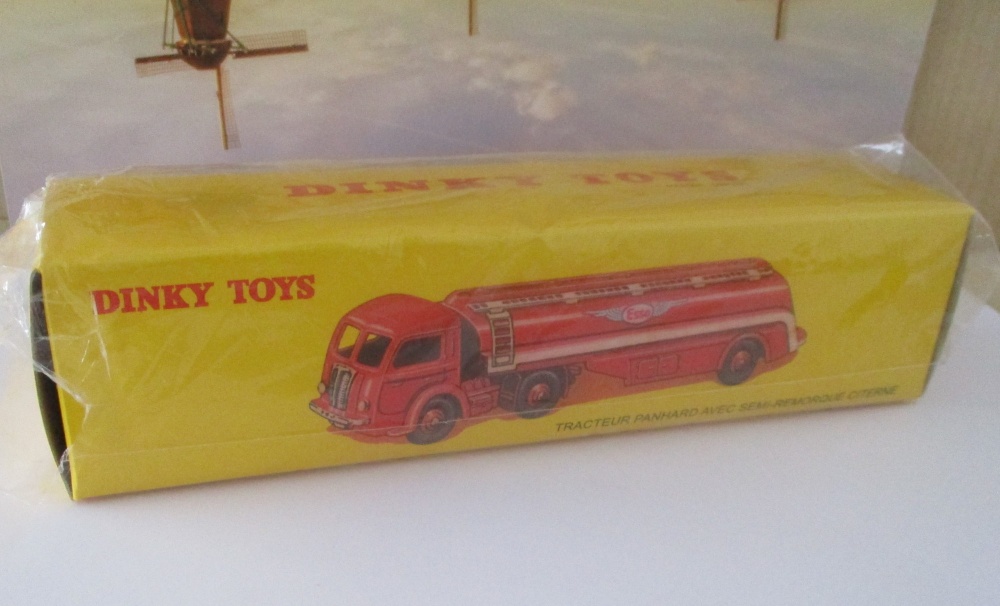 Dinky Toys Panhard Esso 32C – Version Grandes Ailes – Boîte D'origine – 1950