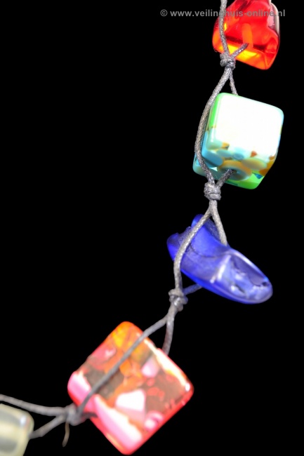 Collier SOBRAL En Résine - Occasion - Sautoir Décoratif - Bijou Fantaisie