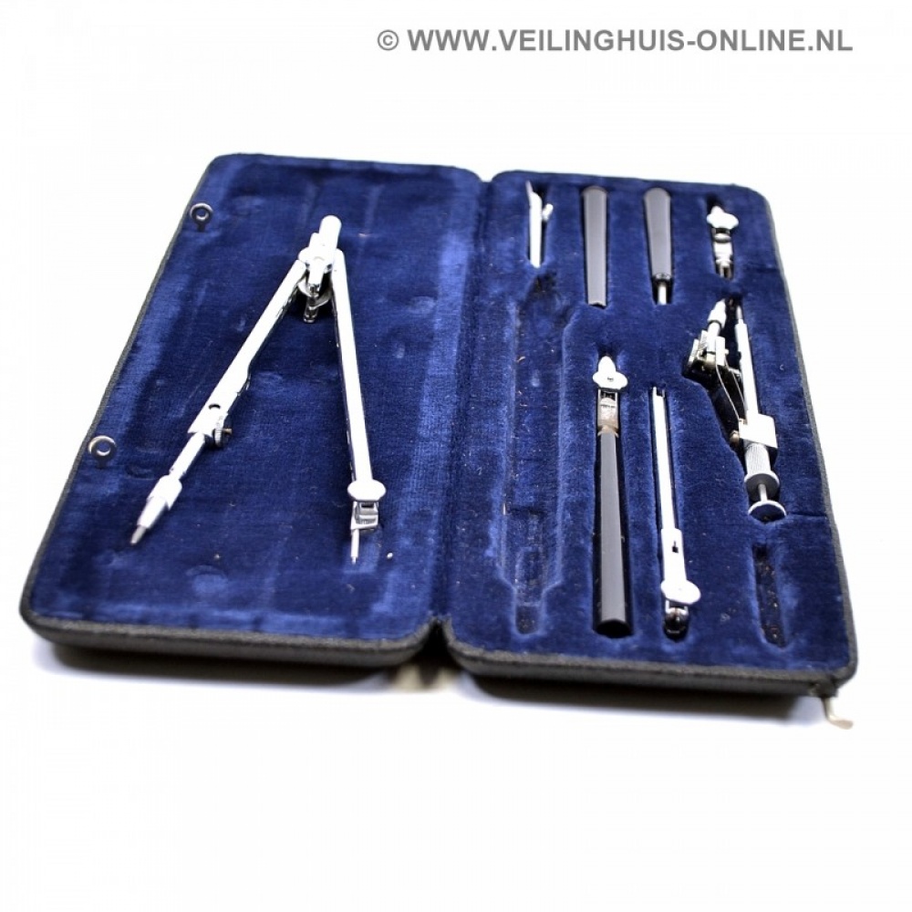 Veilinghuis-Online - kavel-details Vintage passerset